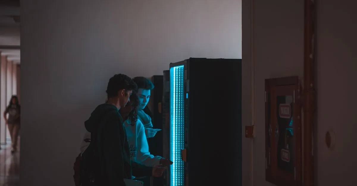 Lắp đặt tủ locker thông minh: Quy trình và thực tế thi công