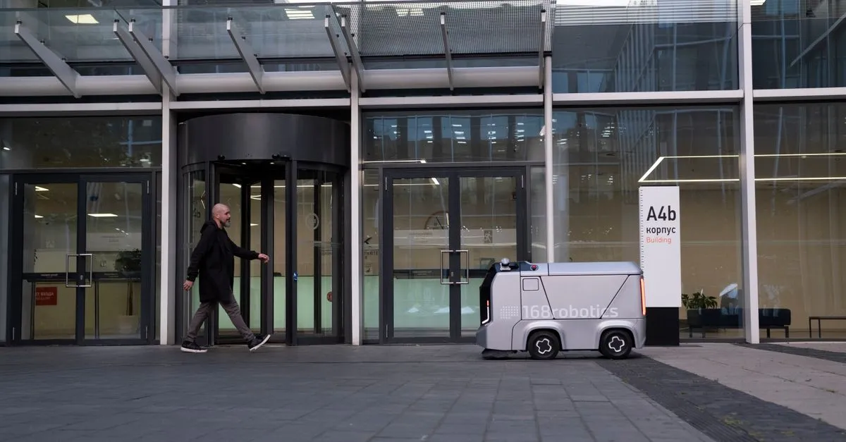 Hạ Tầng Giao Nhận Thông Minh Cho Thành Phố: Locker + Drone + Robot Delivery