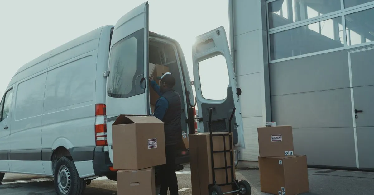 Tủ Locker Thông Minh Dành Cho Shipper Theo Giờ: Nhận Hàng Linh Hoạt Không Cố Định