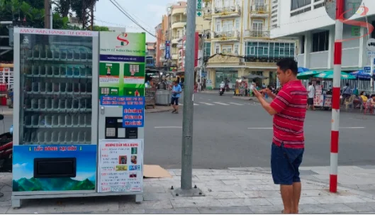 Máy bán nước tự động tại các khu du lịch