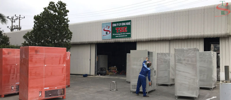 Dong goi san pham giao hang cho doi tac Tsevending ⭐⭐⭐⭐⭐ Nhà cung cấp máy Bán Hàng Tự Động, TSE Máy bán nước tự động Số 1